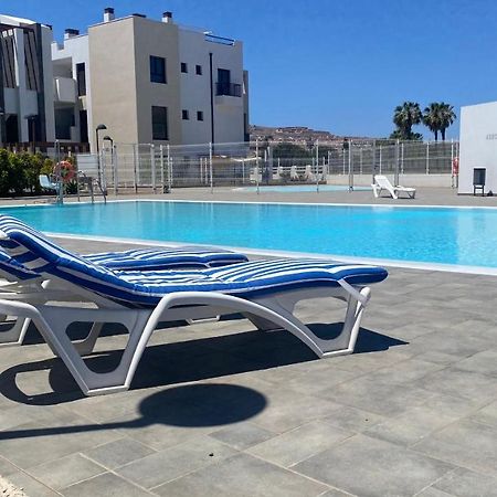 Sunny Luxury Apartment With Two Great Sunny - Level Terraces, Two Swimming Pools, In A New Complex Pueblo Majorero, Close To Fuerteventura Golf Club, Next To The Beach , Atlantico Shopping Mall And Casino In Caleta De Fuste Eksteriør billede
