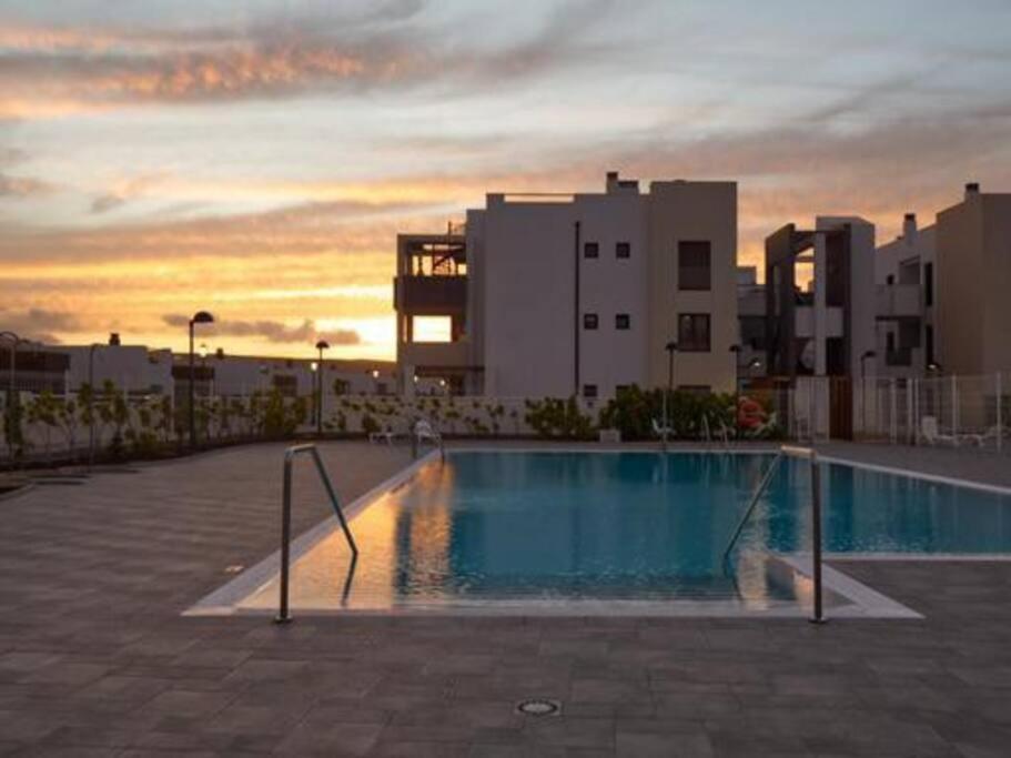 Sunny Luxury Apartment With Two Great Sunny - Level Terraces, Two Swimming Pools, In A New Complex Pueblo Majorero, Close To Fuerteventura Golf Club, Next To The Beach , Atlantico Shopping Mall And Casino In Caleta De Fuste Eksteriør billede